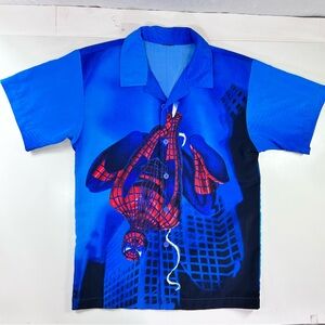 Vintage 2002 Marvel Spider-Man All-Over Print Button-Up Short Sleeve Shirt.